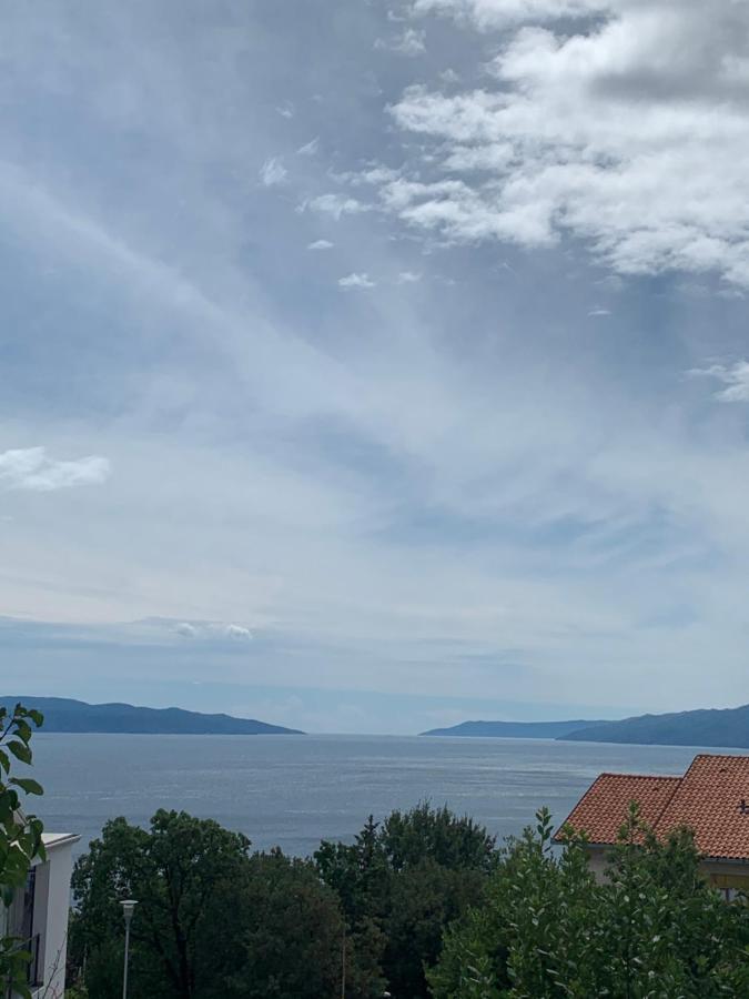 Deluxe Apartment Dora With A Private Parking, Terrace And See View Rijeka Eksteriør billede