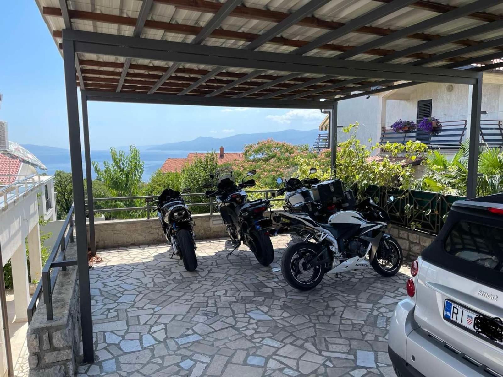 Deluxe Apartment Dora With A Private Parking, Terrace And See View Rijeka Eksteriør billede