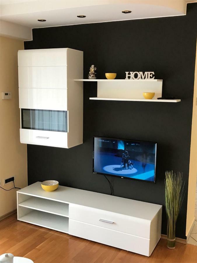 Deluxe Apartment Dora With A Private Parking, Terrace And See View Rijeka Eksteriør billede