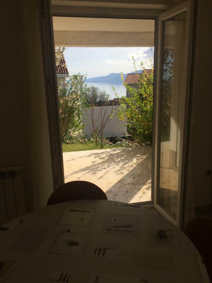 Deluxe Apartment Dora With A Private Parking, Terrace And See View Rijeka Eksteriør billede