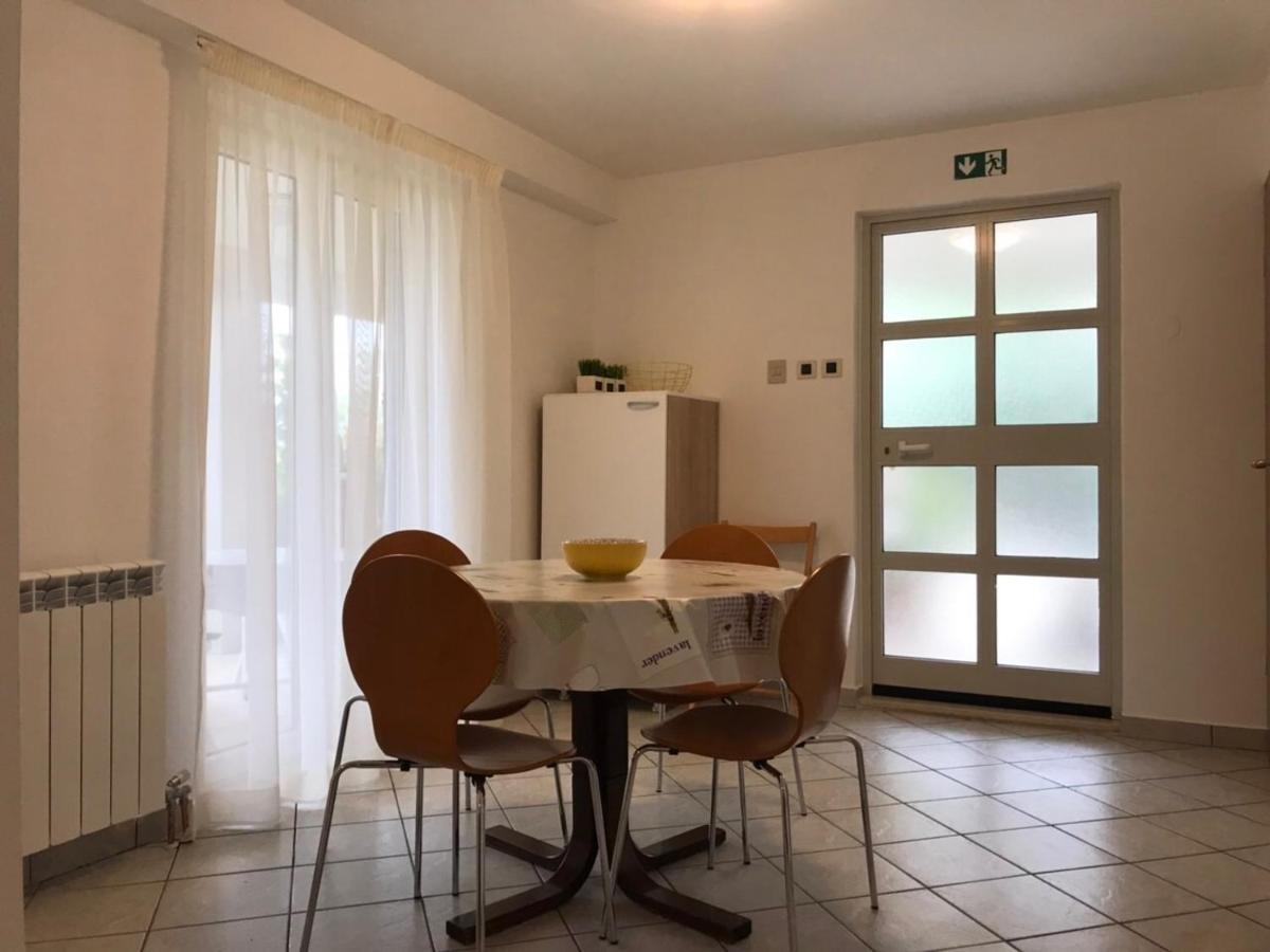 Deluxe Apartment Dora With A Private Parking, Terrace And See View Rijeka Eksteriør billede