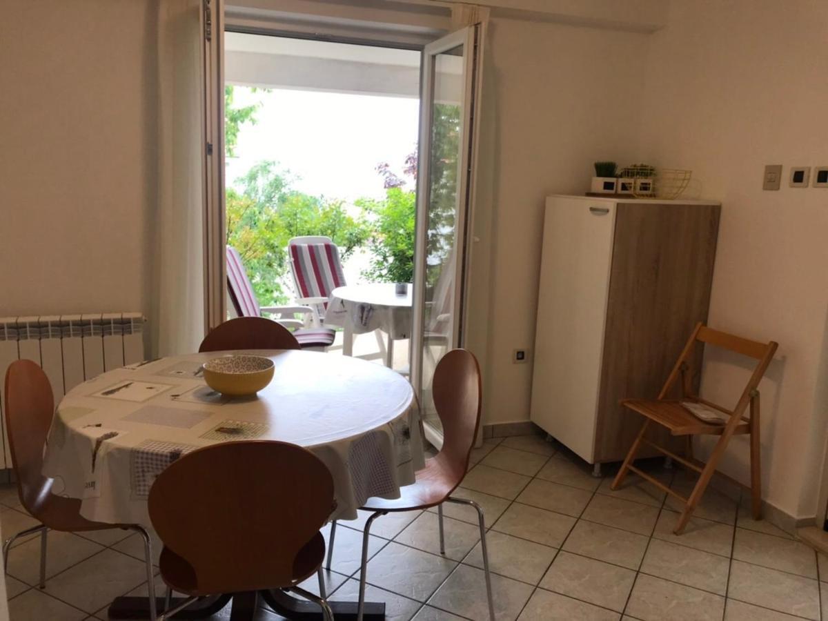 Deluxe Apartment Dora With A Private Parking, Terrace And See View Rijeka Eksteriør billede